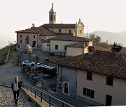 Monte Zucco ad anello ‘fiorito’ da S. Antonio via Sonzogno-26mar22 - FOTOGALLERY